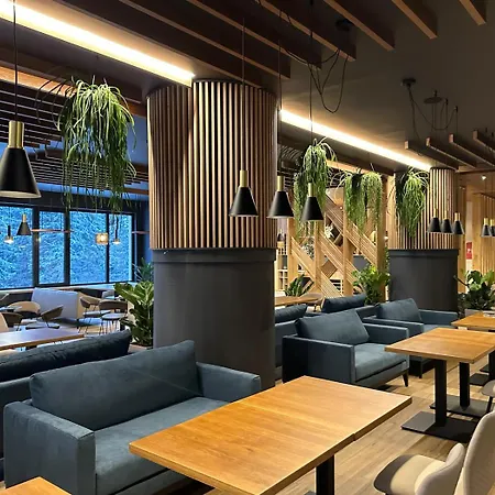 Zlatni Javor 312 3* Jahorina